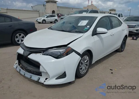 2017 Toyota Corolla Le z USA, uszkodzony, nr VIN 5YFBURHE6HP651555